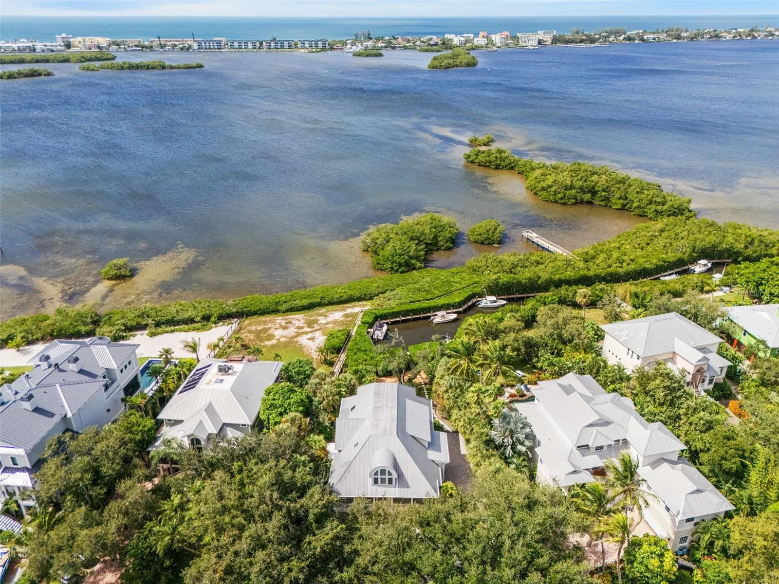 8846 FISHERMENS BAY DR