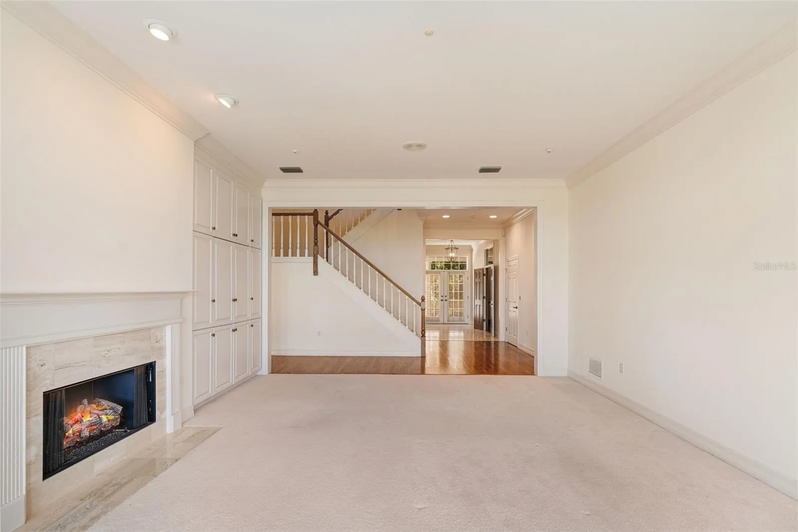 8846 FISHERMENS BAY DR