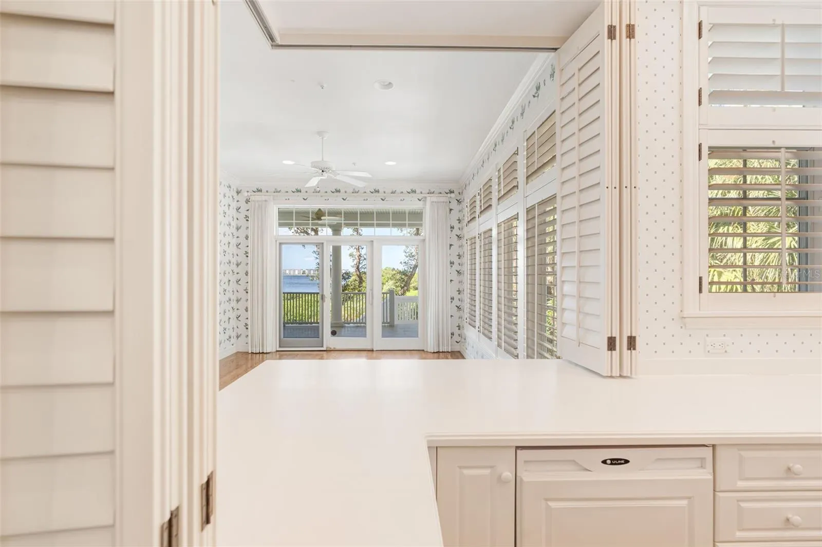 8846 FISHERMENS BAY DR