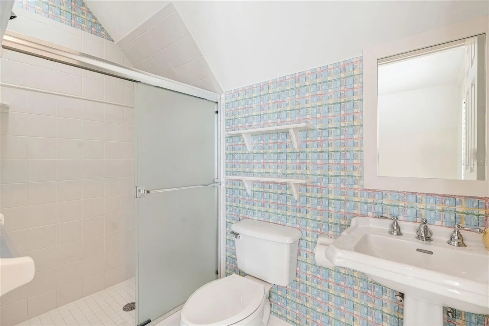 8846 FISHERMENS BAY DR