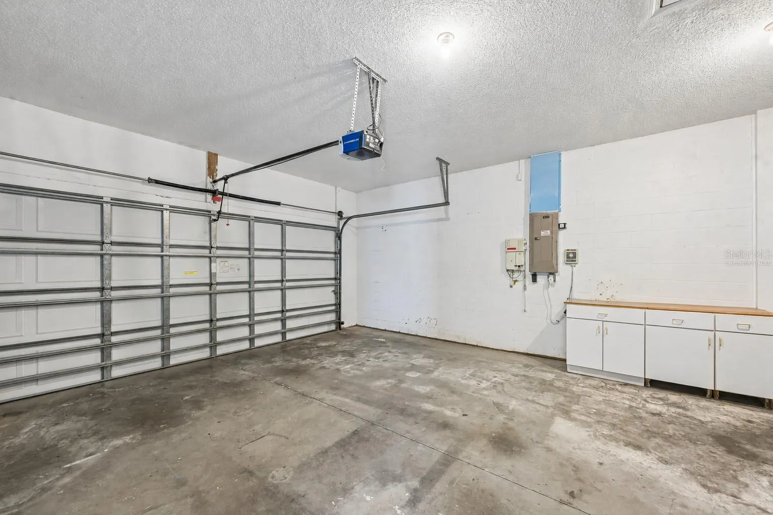 817 TALLGRASS LN