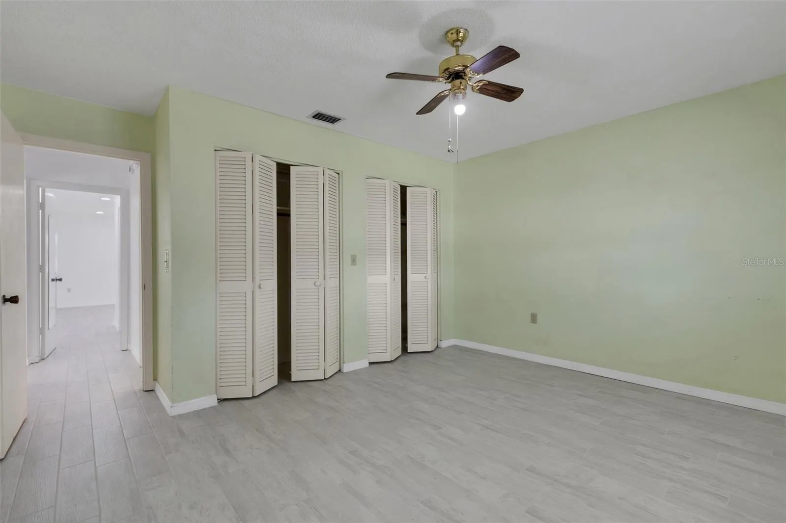 1311 BOTTLEBRUSH DR