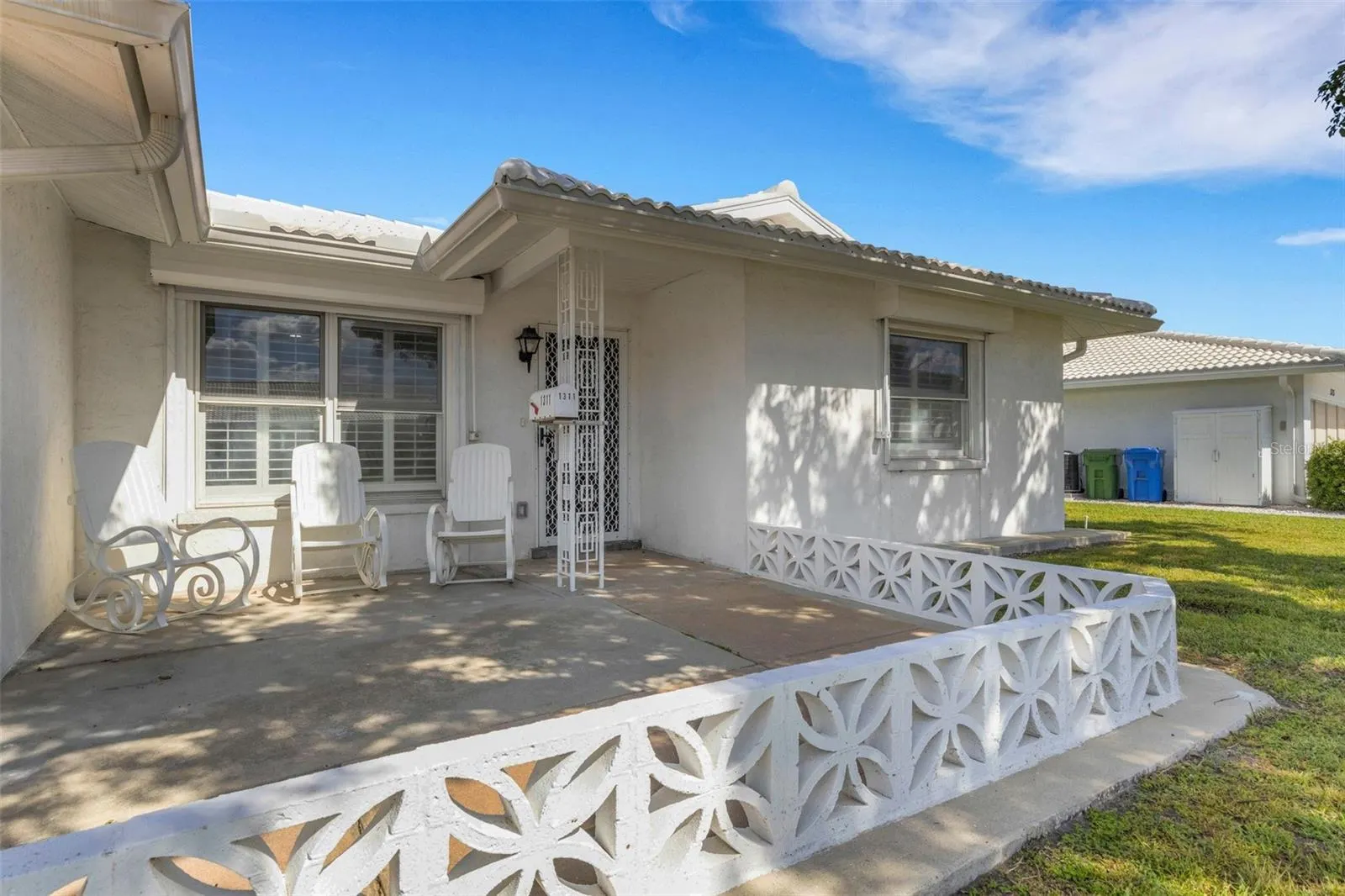 1311 BOTTLEBRUSH DR
