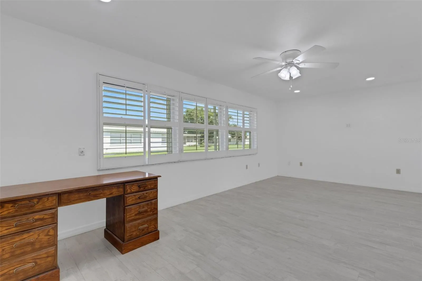 1311 BOTTLEBRUSH DR