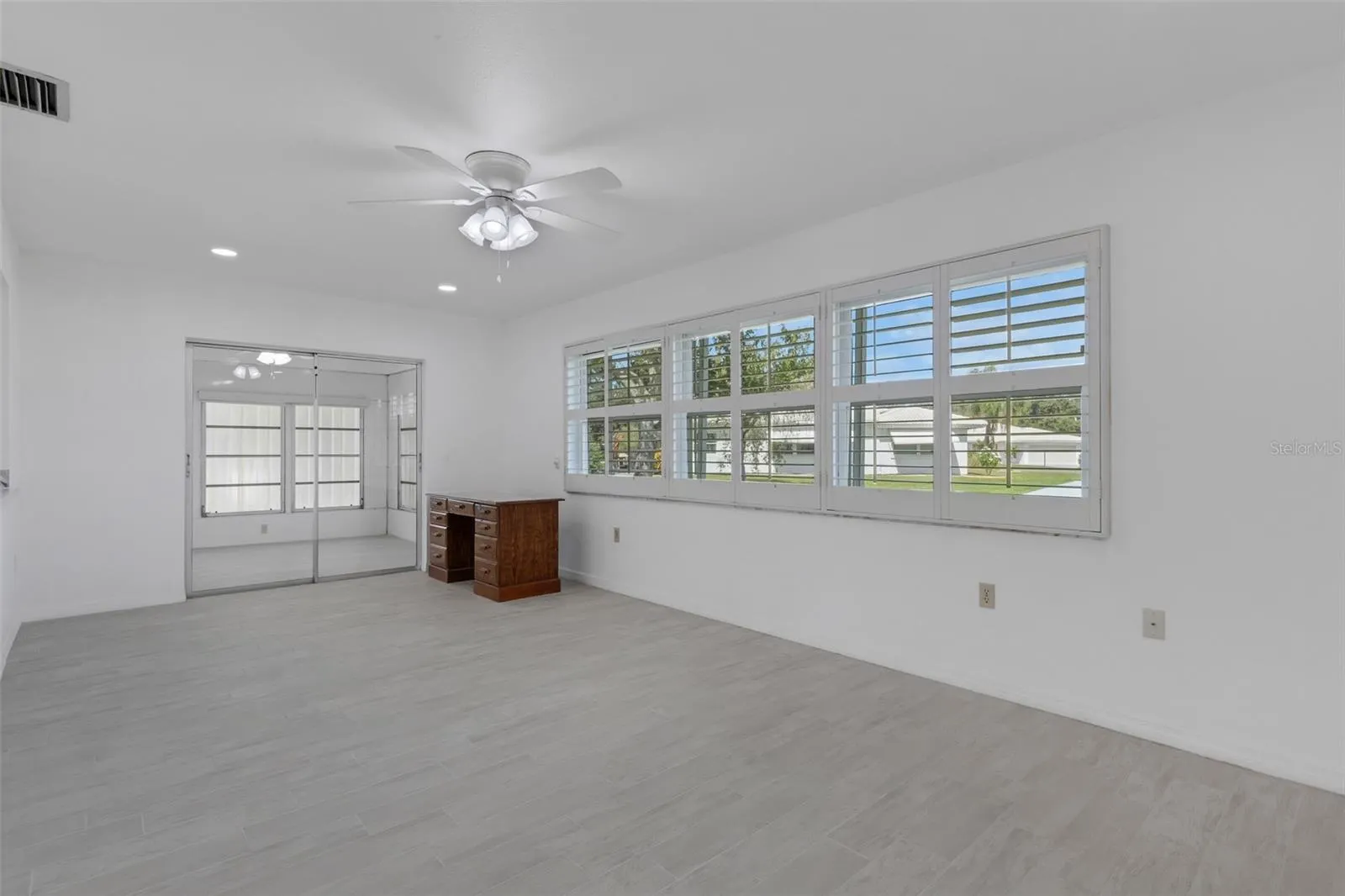 1311 BOTTLEBRUSH DR