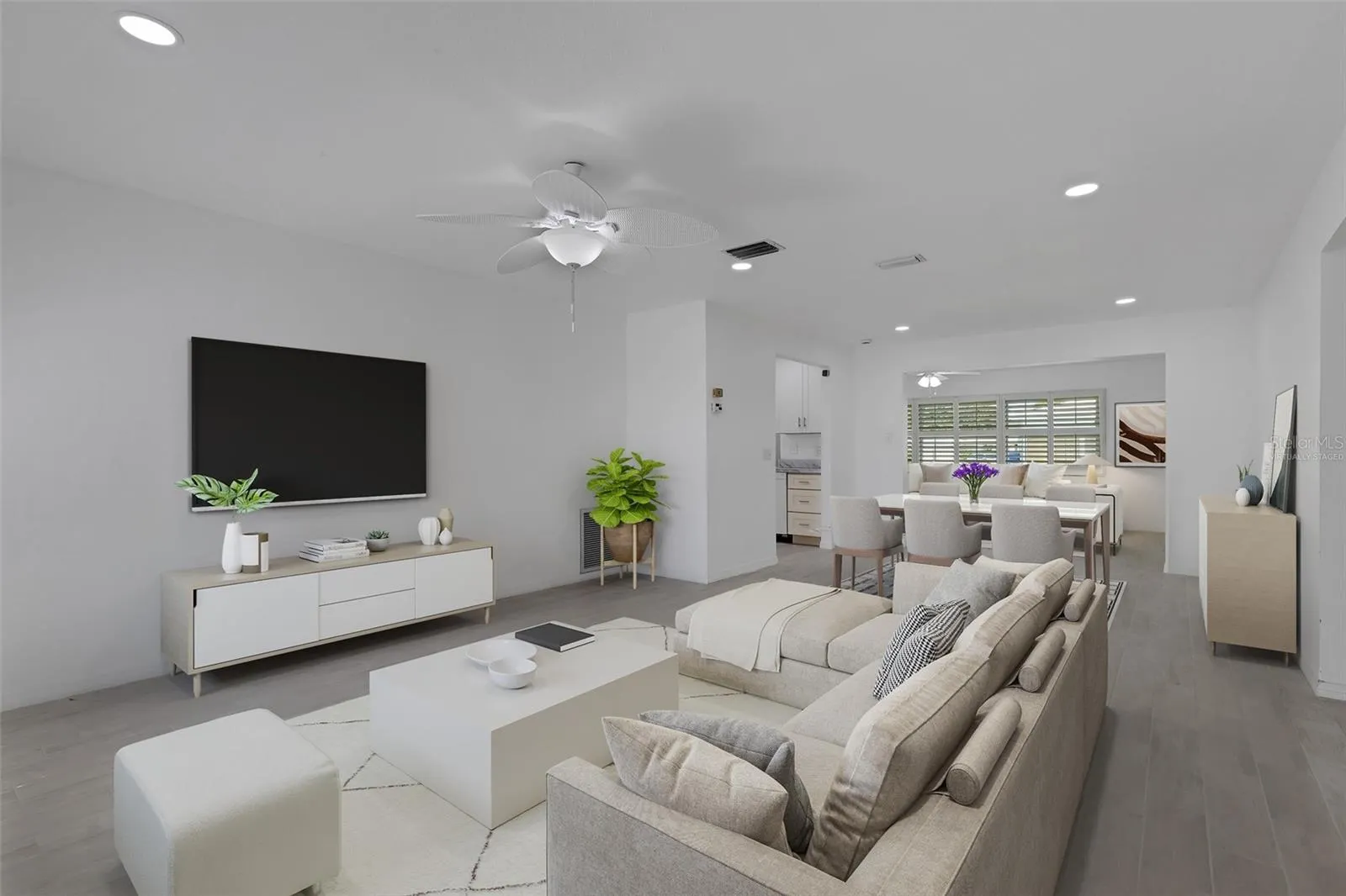 1311 BOTTLEBRUSH DR