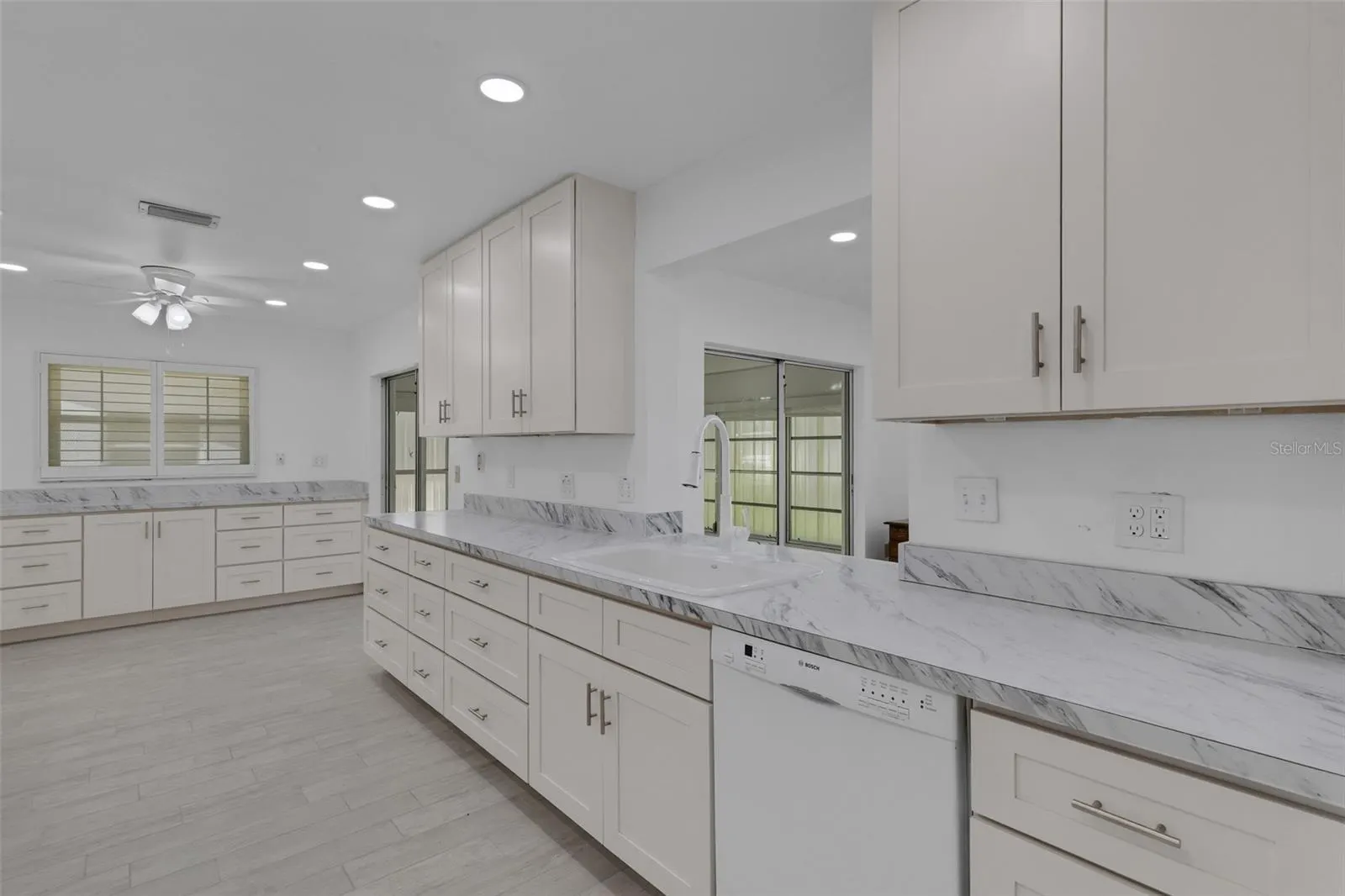 1311 BOTTLEBRUSH DR