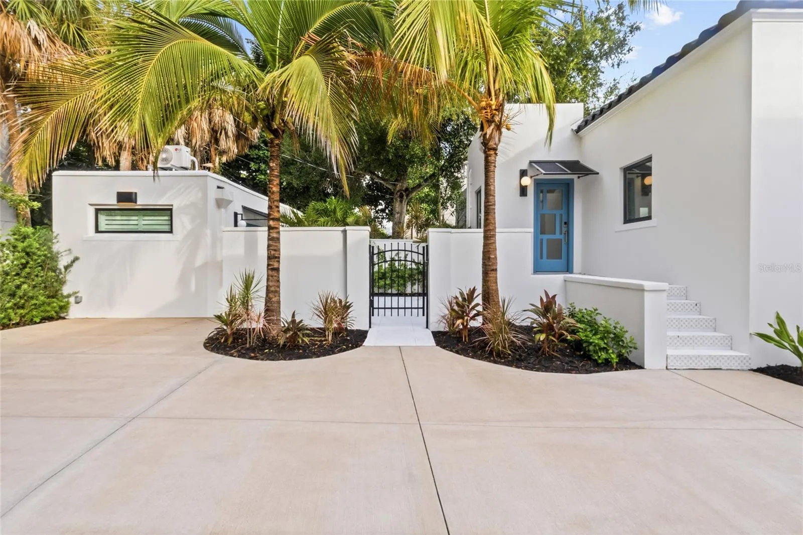 410 BURNS CT