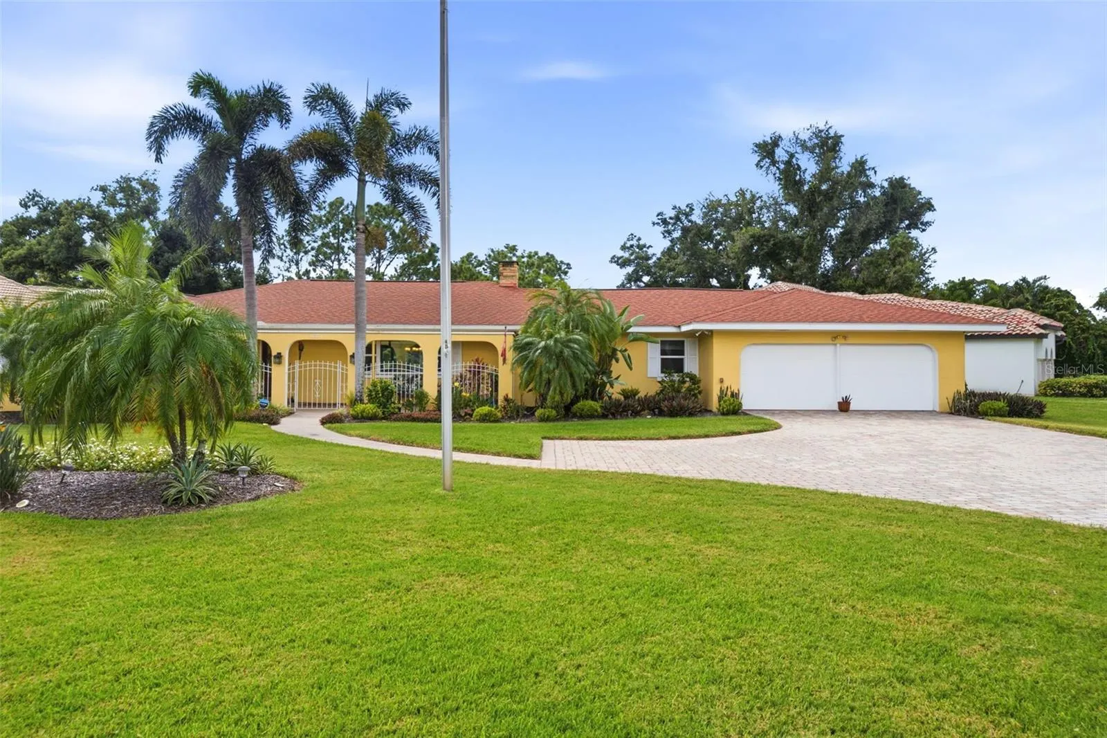 844 MAGELLAN DR