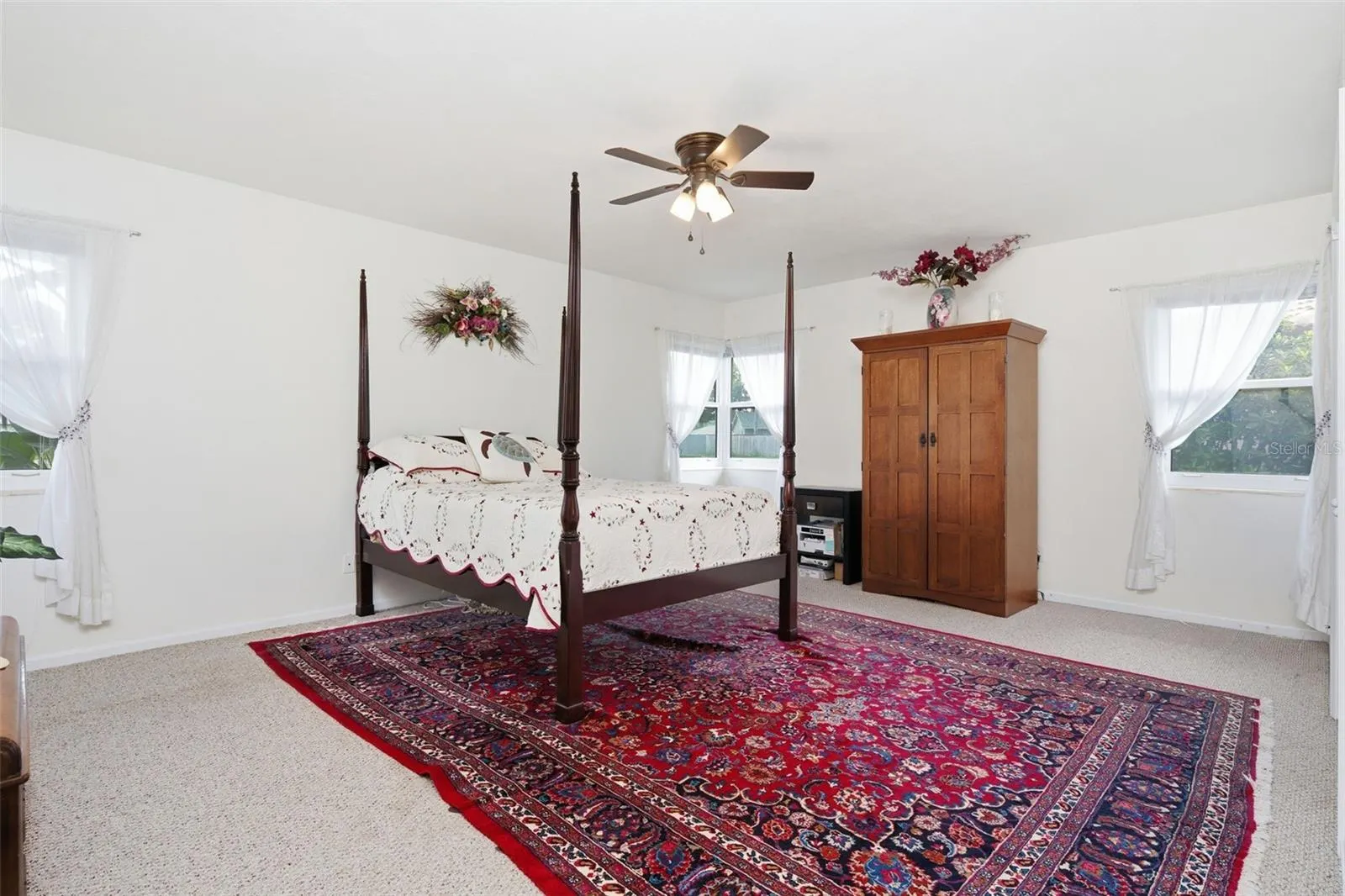 844 MAGELLAN DR