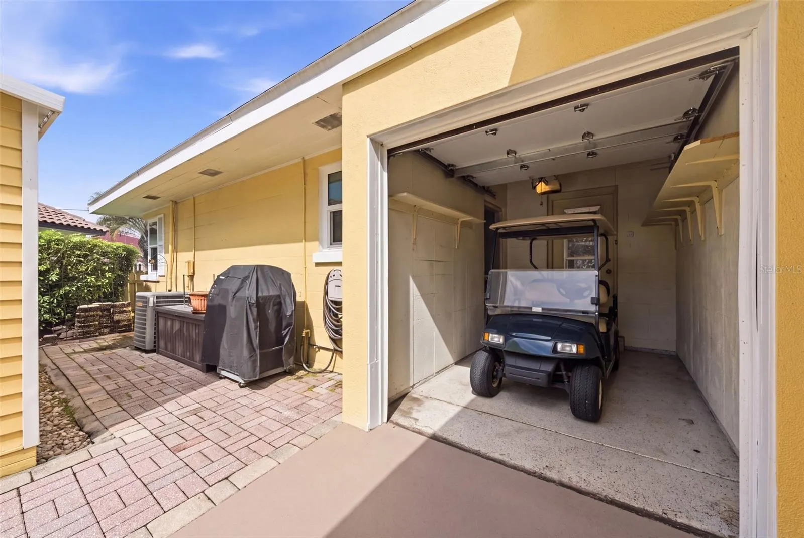844 MAGELLAN DR