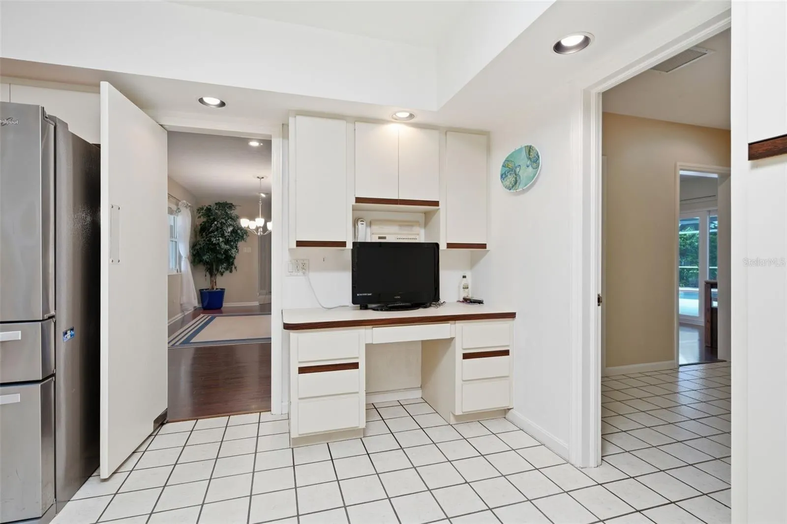 844 MAGELLAN DR