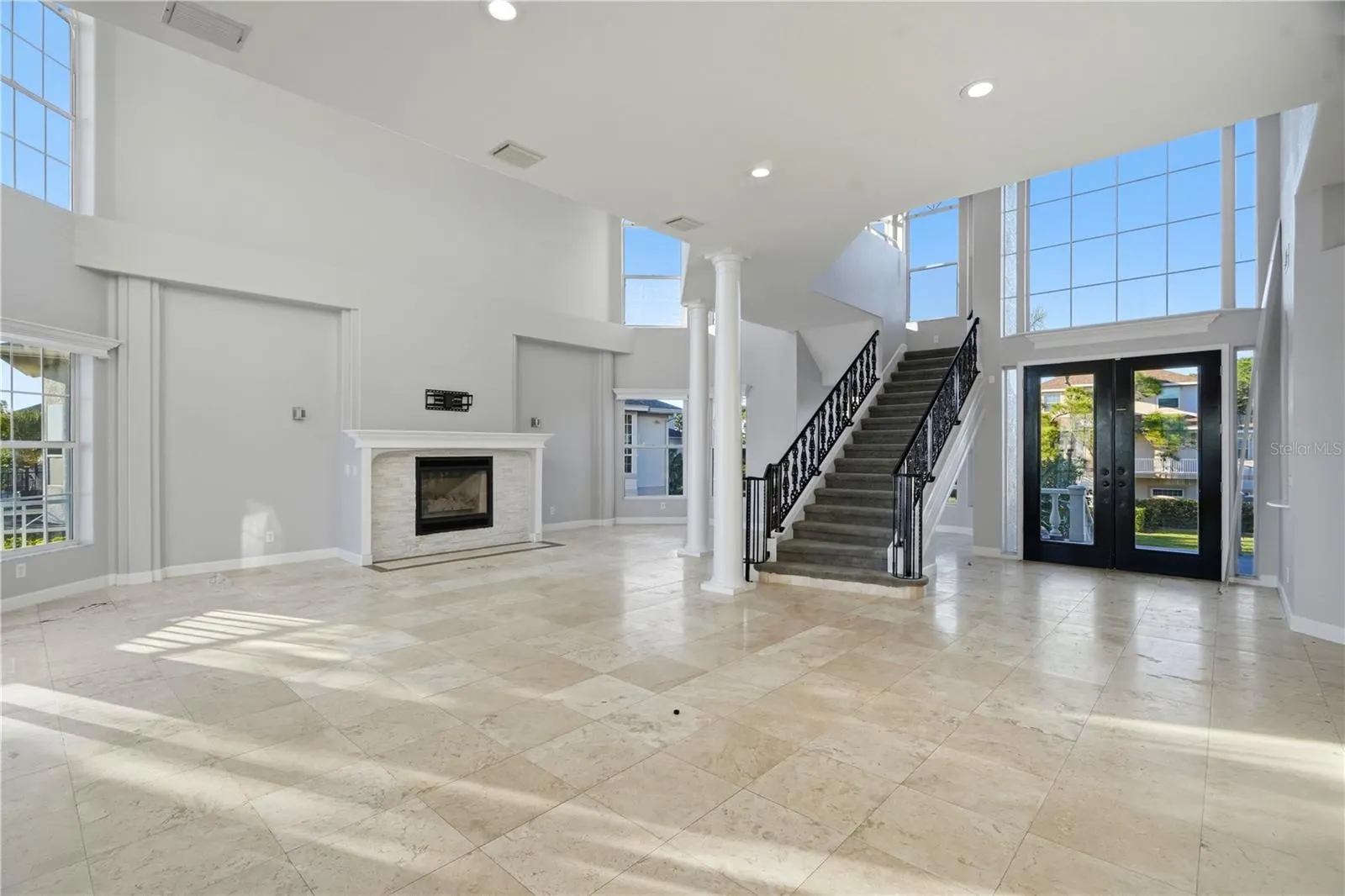 2041 HARBOUR WATCH CIR