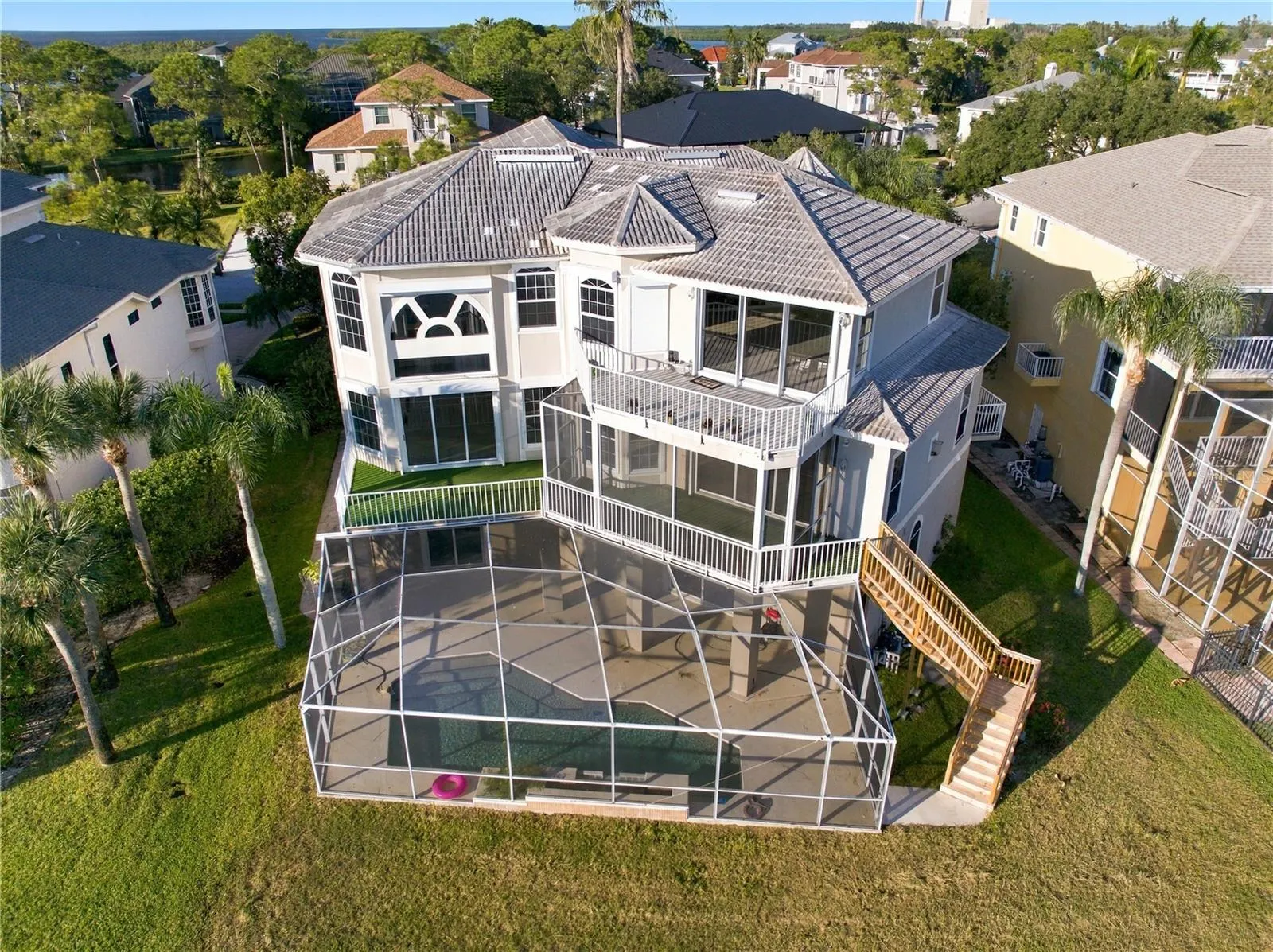 2041 HARBOUR WATCH CIR