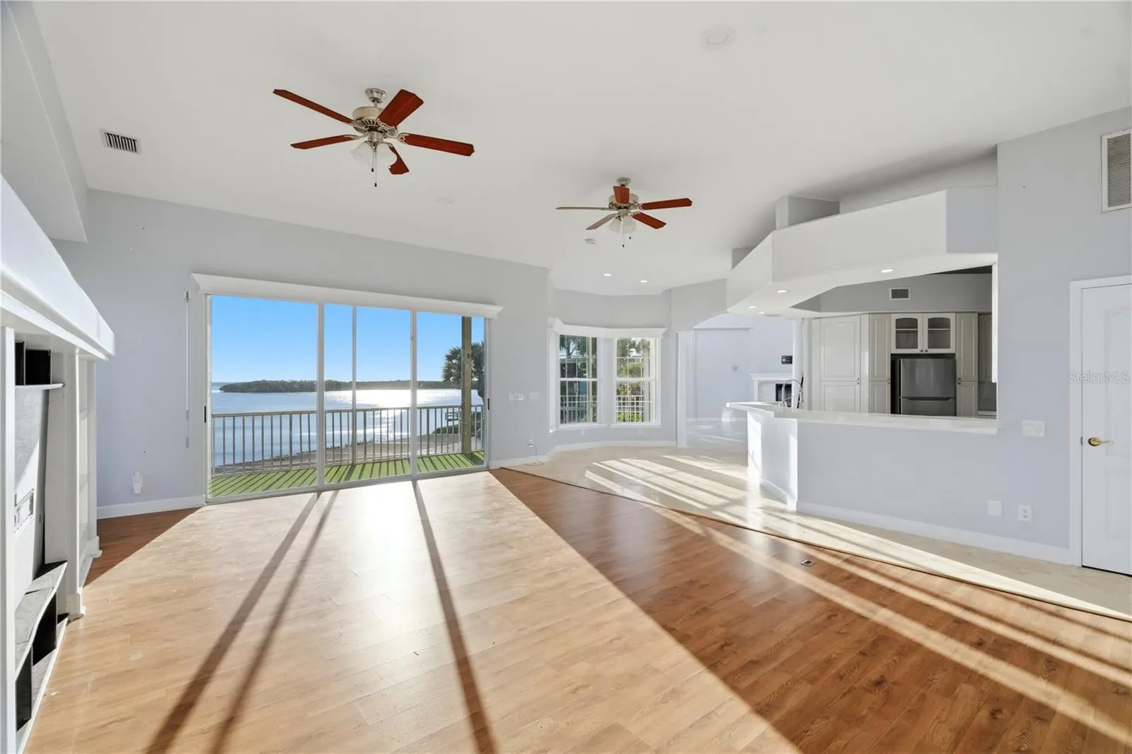 2041 HARBOUR WATCH CIR