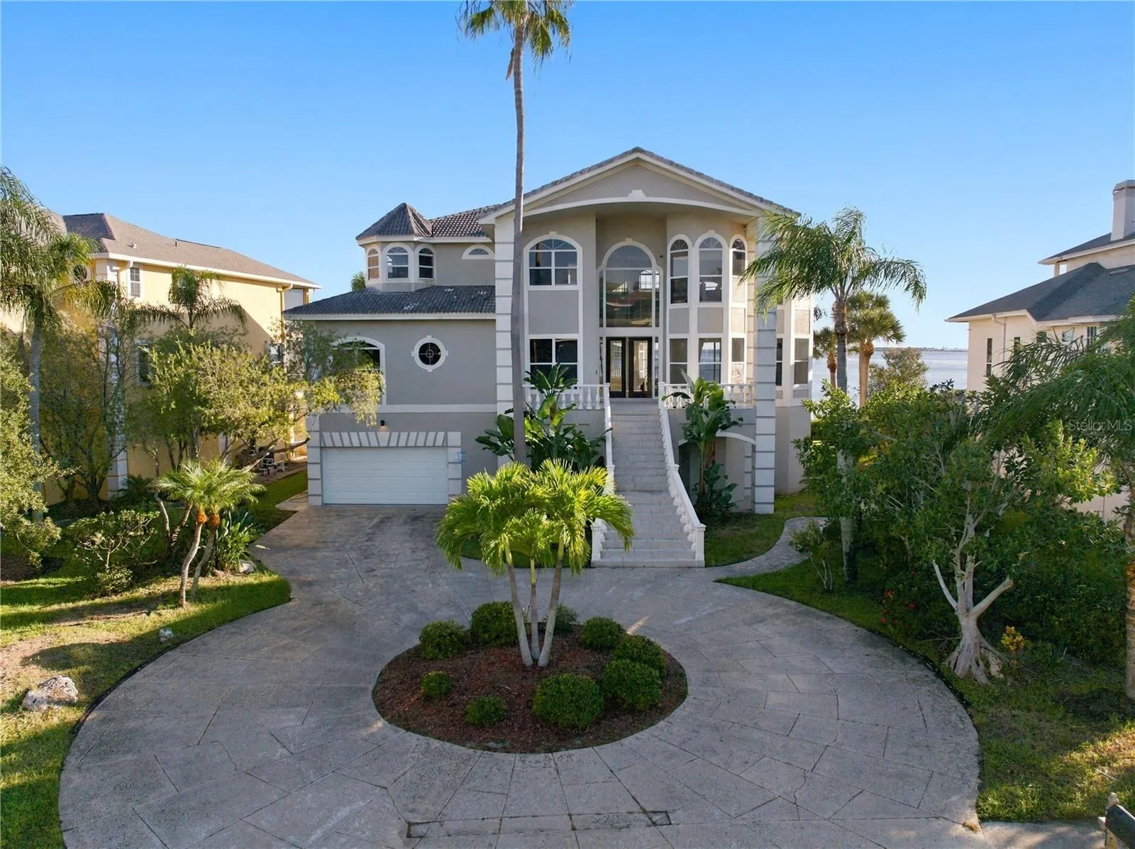 2041 HARBOUR WATCH CIR