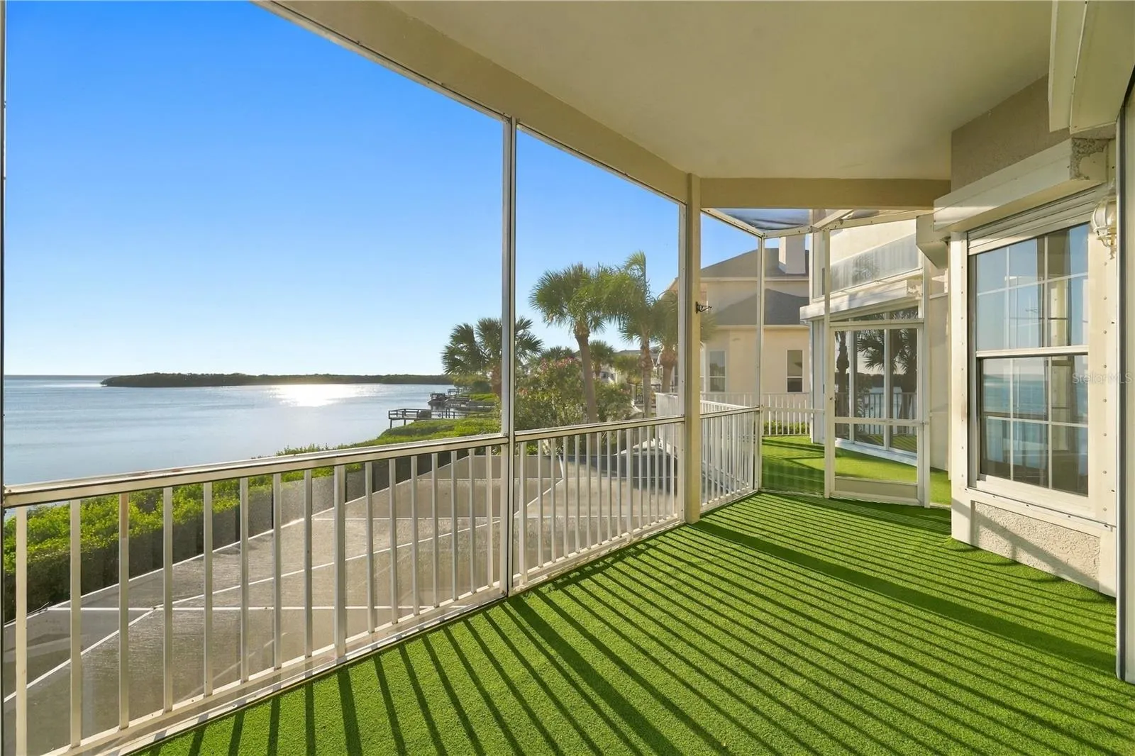 2041 HARBOUR WATCH CIR