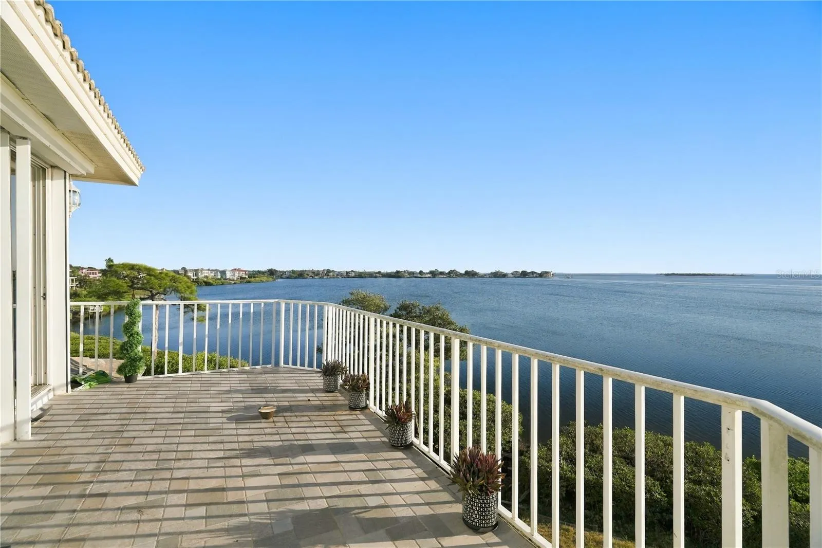 2041 HARBOUR WATCH CIR