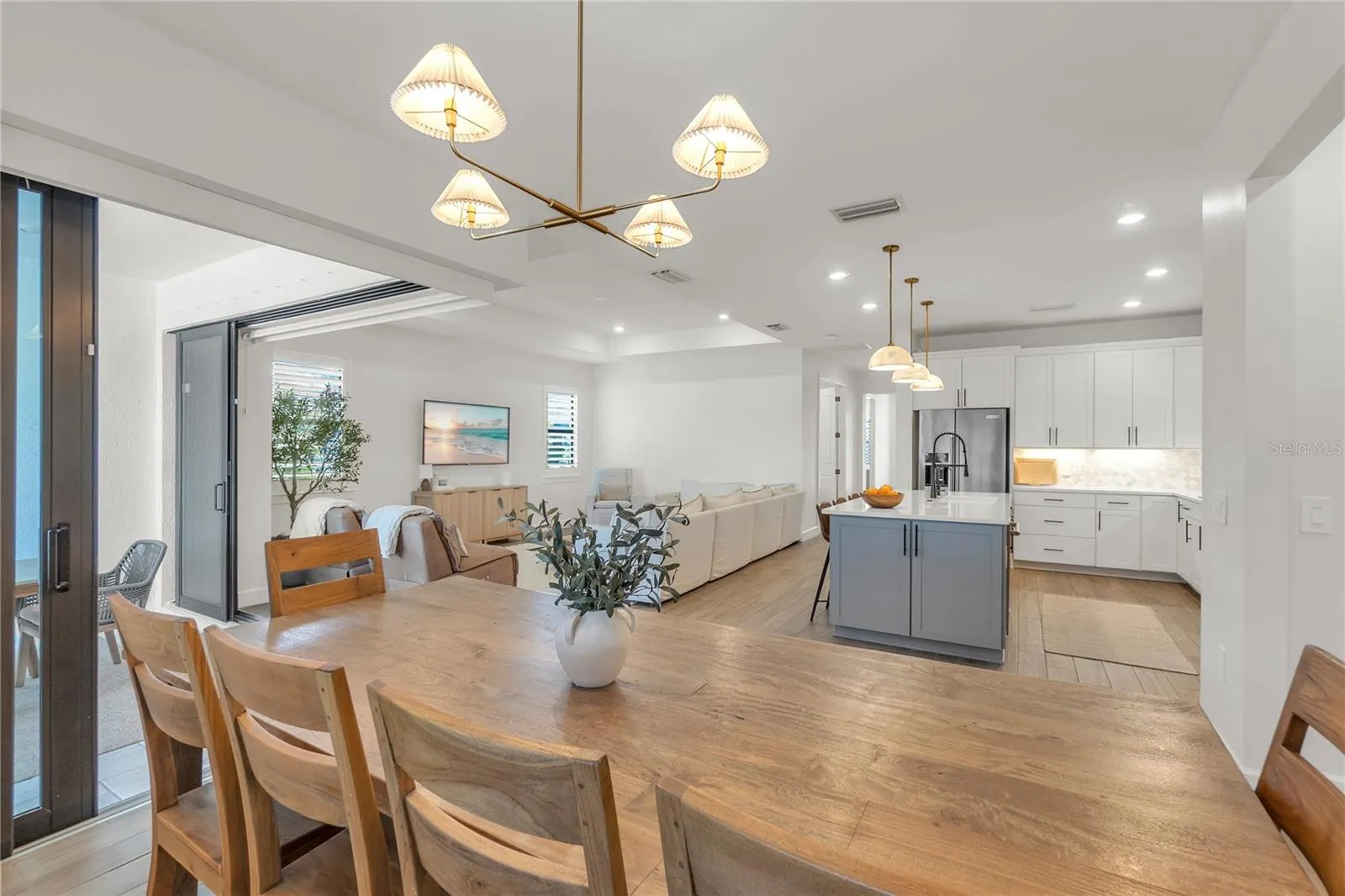 16226 HIDDEN OAK LOOP