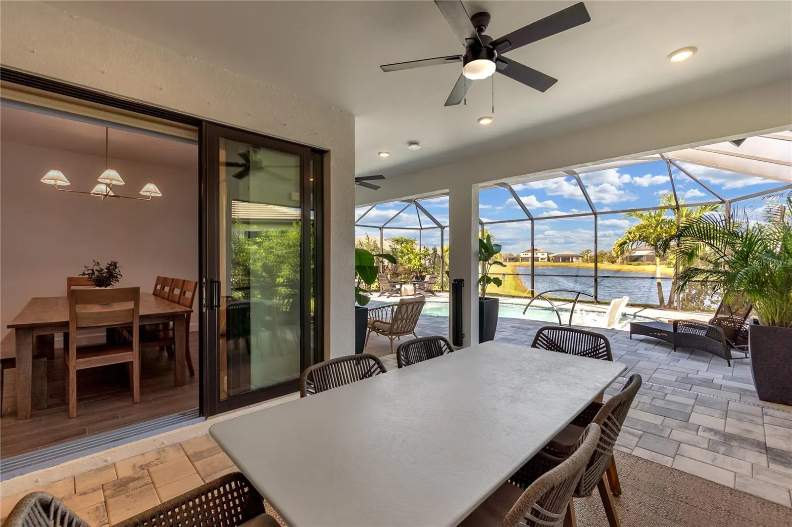 16226 HIDDEN OAK LOOP