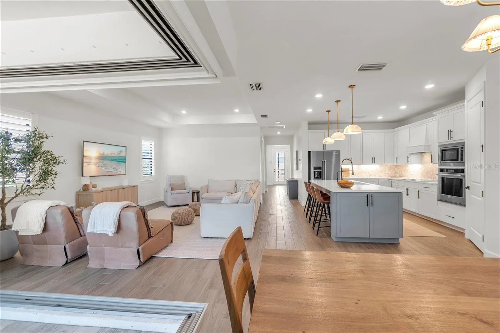 16226 HIDDEN OAK LOOP