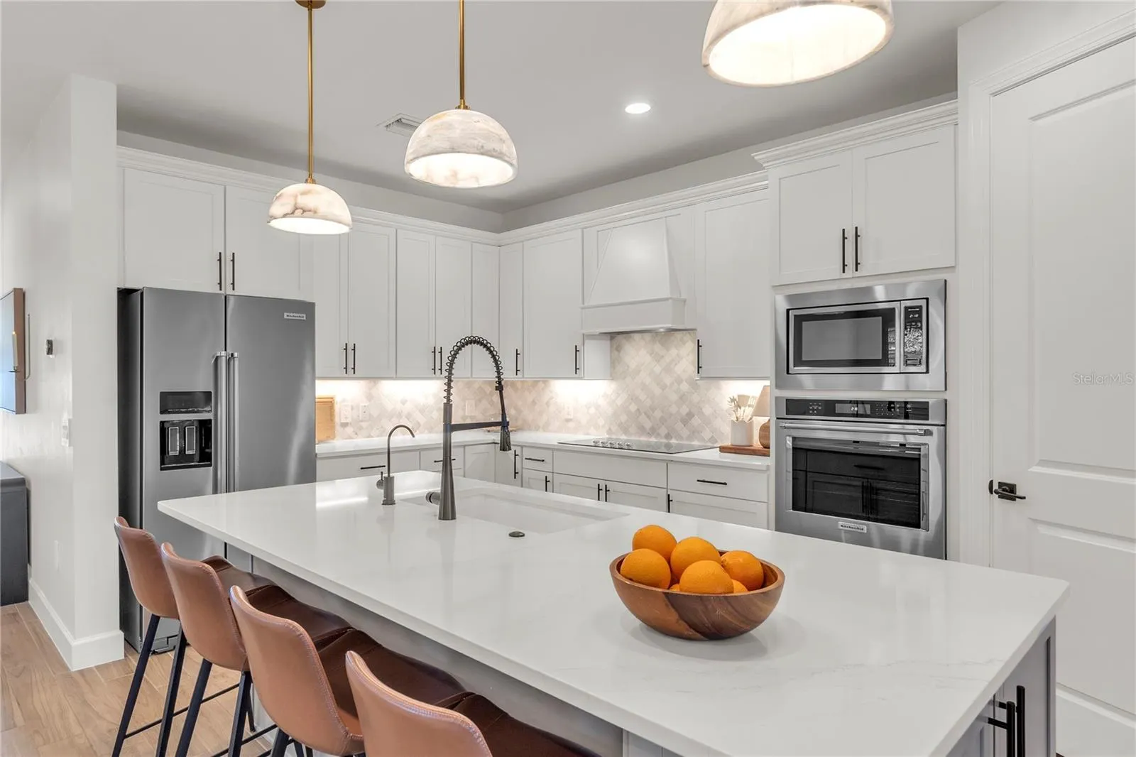 16226 HIDDEN OAK LOOP