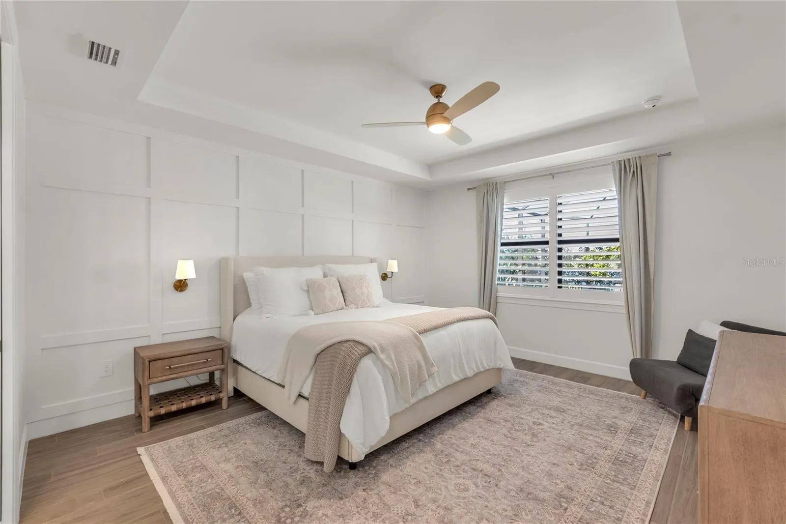 16226 HIDDEN OAK LOOP
