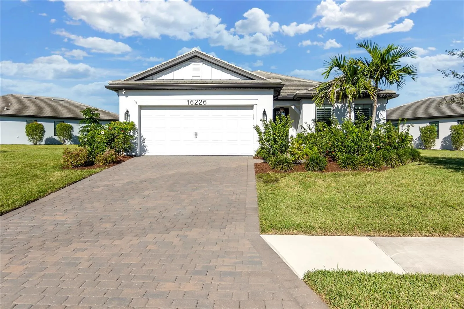 16226 HIDDEN OAK LOOP