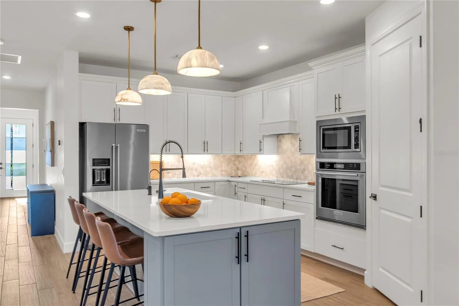 16226 HIDDEN OAK LOOP