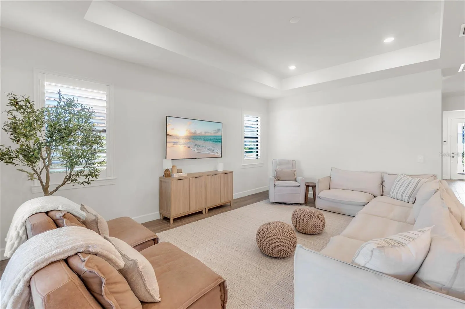 16226 HIDDEN OAK LOOP