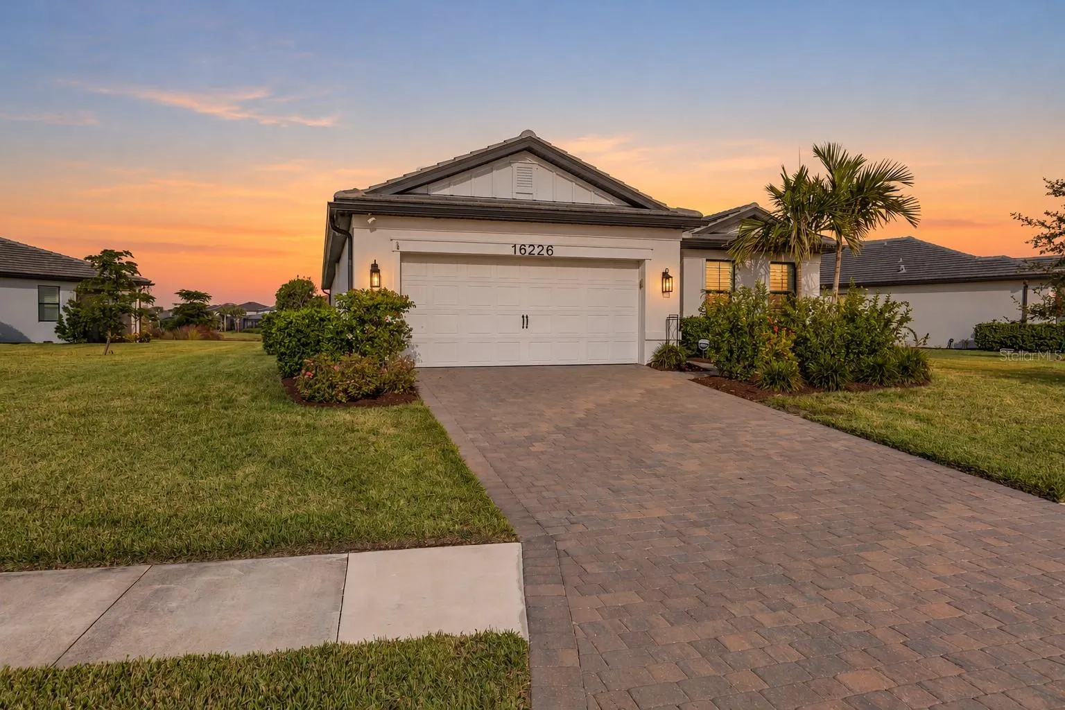 16226 HIDDEN OAK LOOP