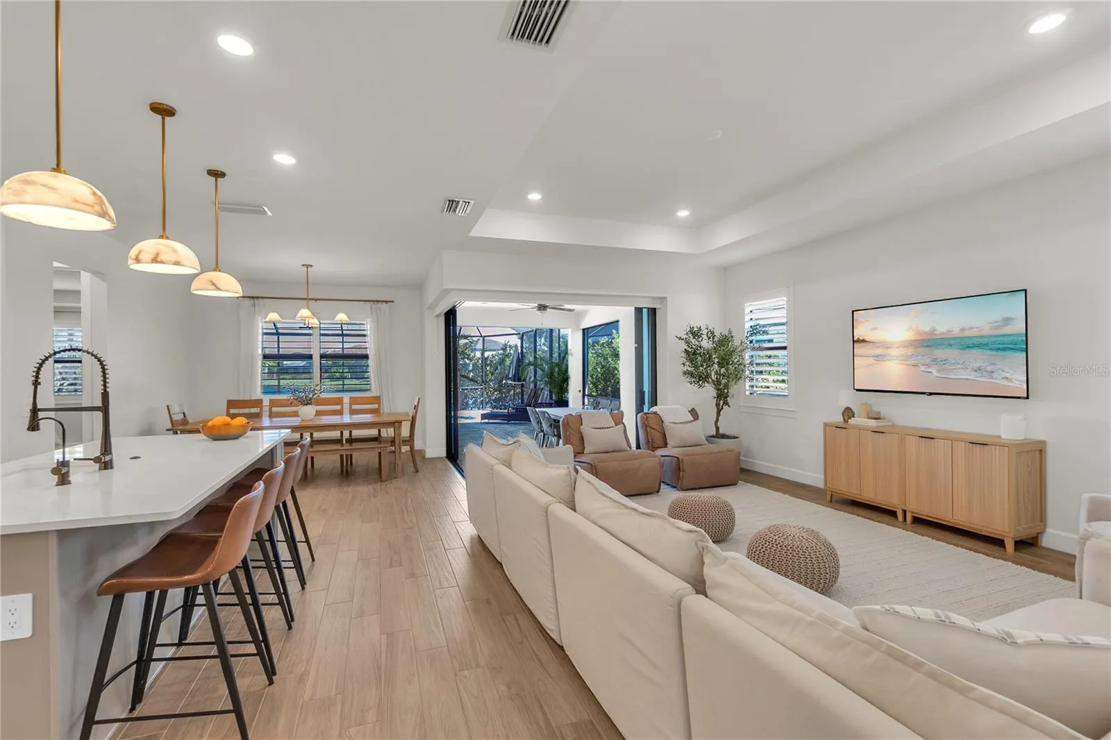 16226 HIDDEN OAK LOOP