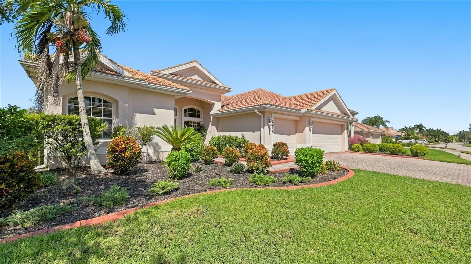 2884 GRAZELAND DR