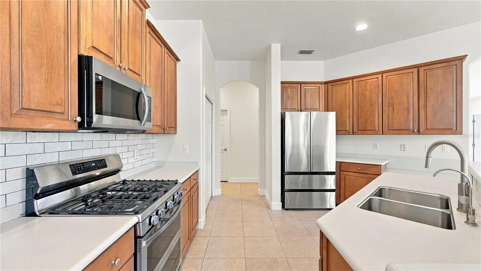 2884 GRAZELAND DR