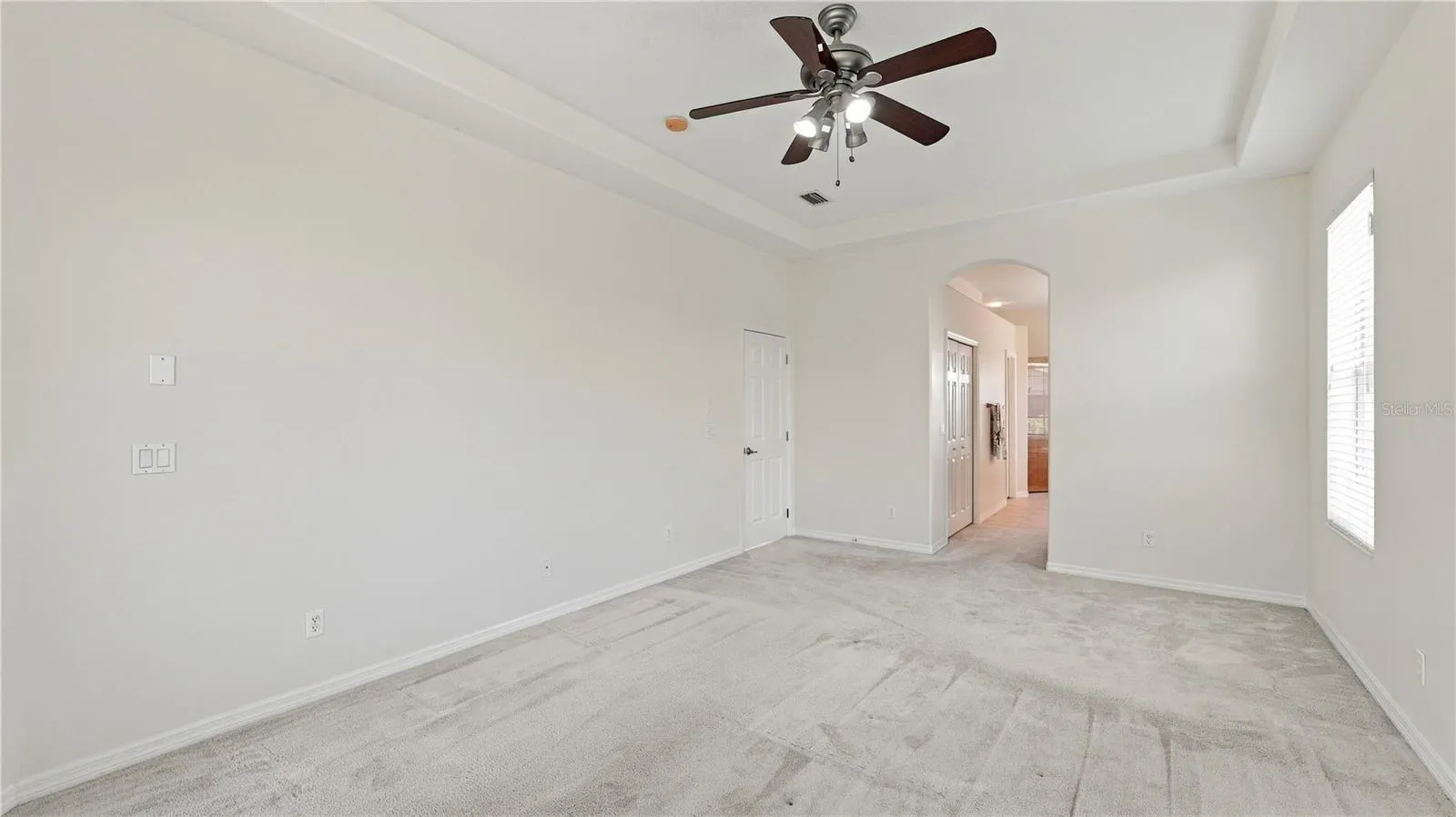 2884 GRAZELAND DR