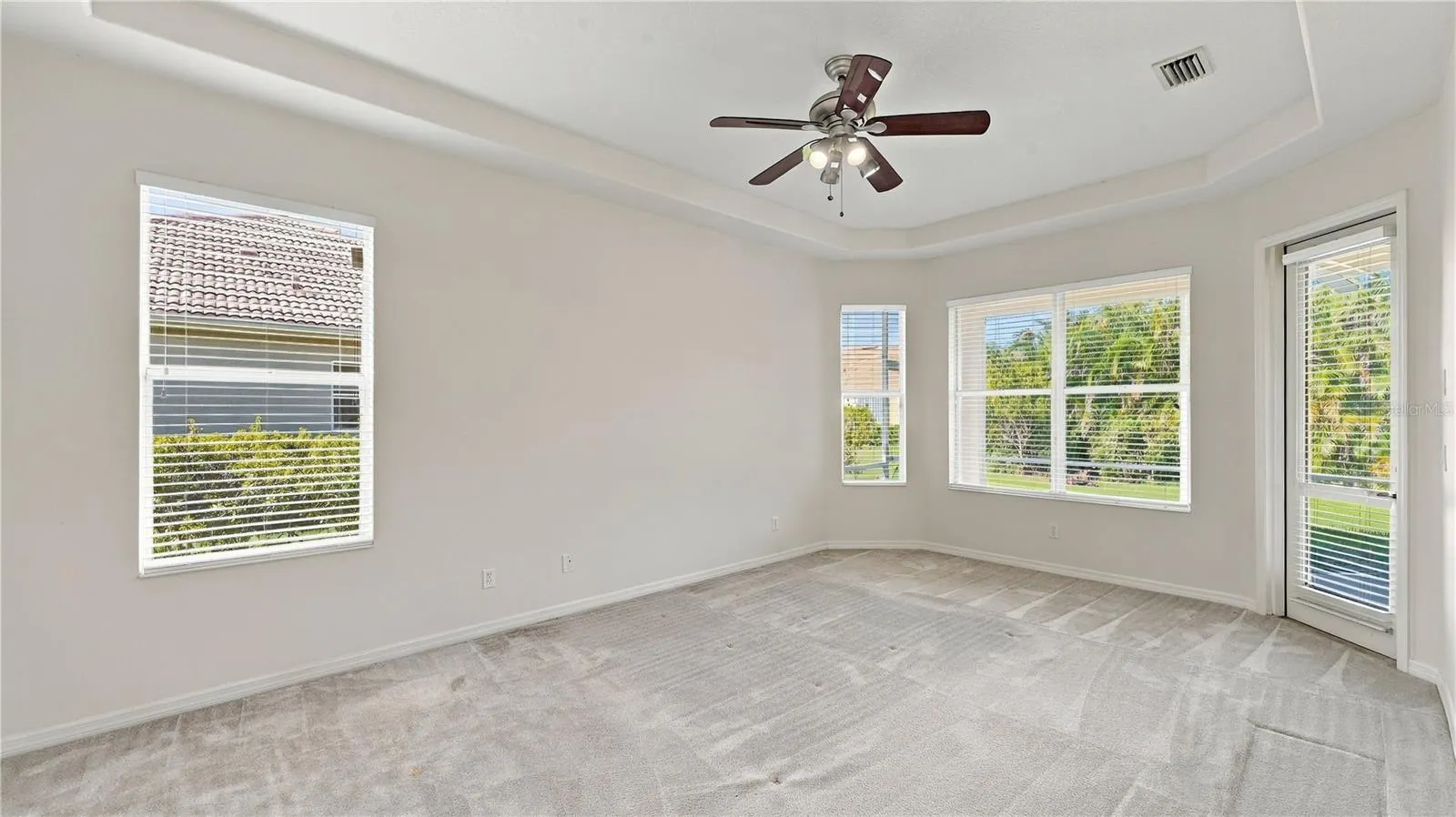 2884 GRAZELAND DR