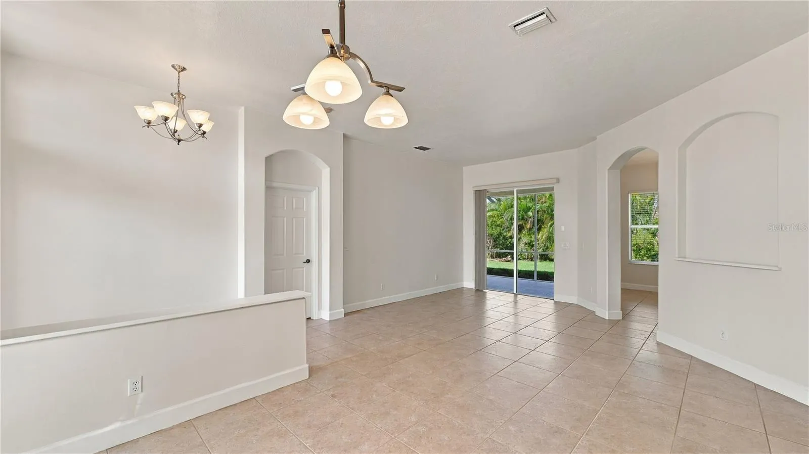 2884 GRAZELAND DR