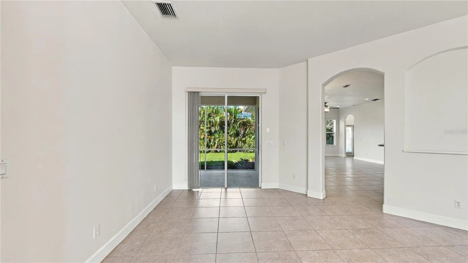 2884 GRAZELAND DR