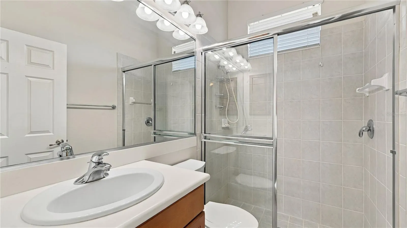 2884 GRAZELAND DR