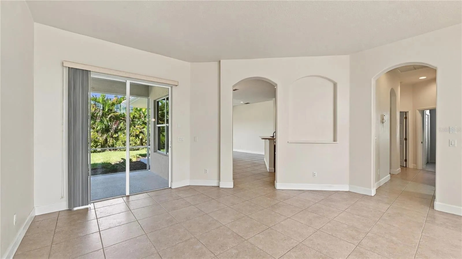2884 GRAZELAND DR