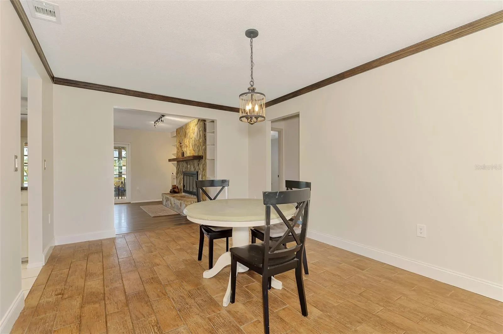 432 EDGEWOOD RD