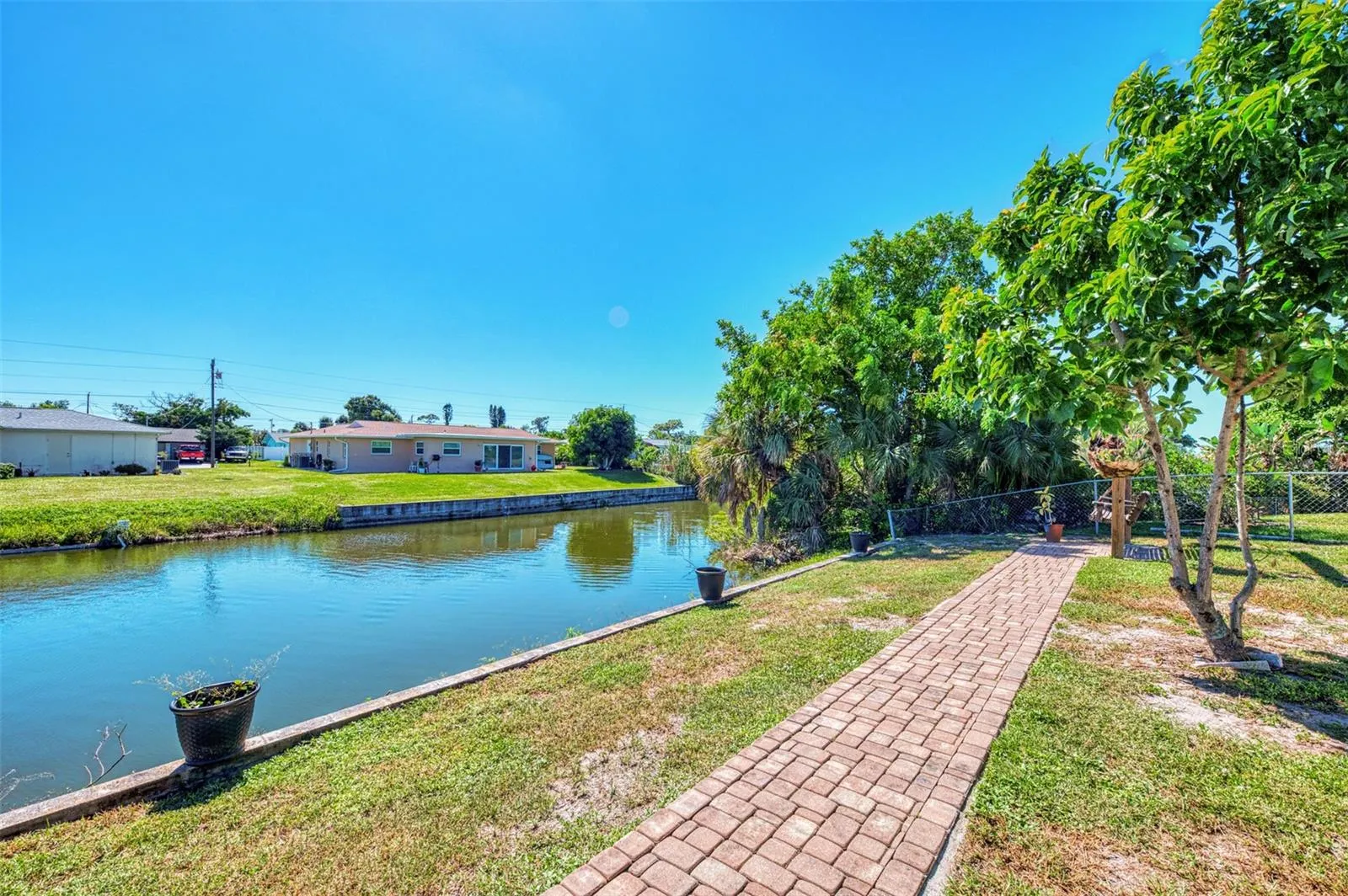 432 EDGEWOOD RD