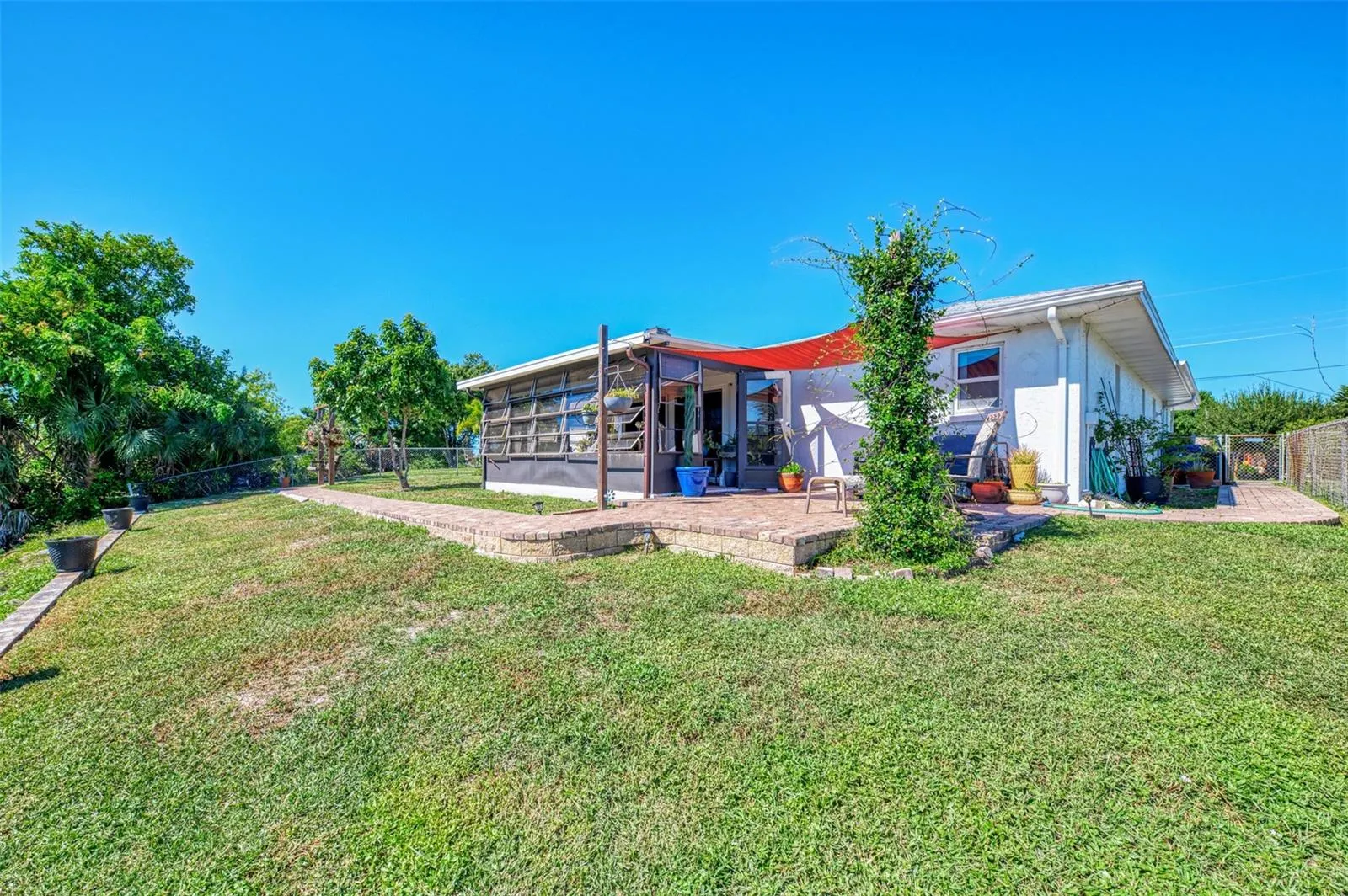 432 EDGEWOOD RD