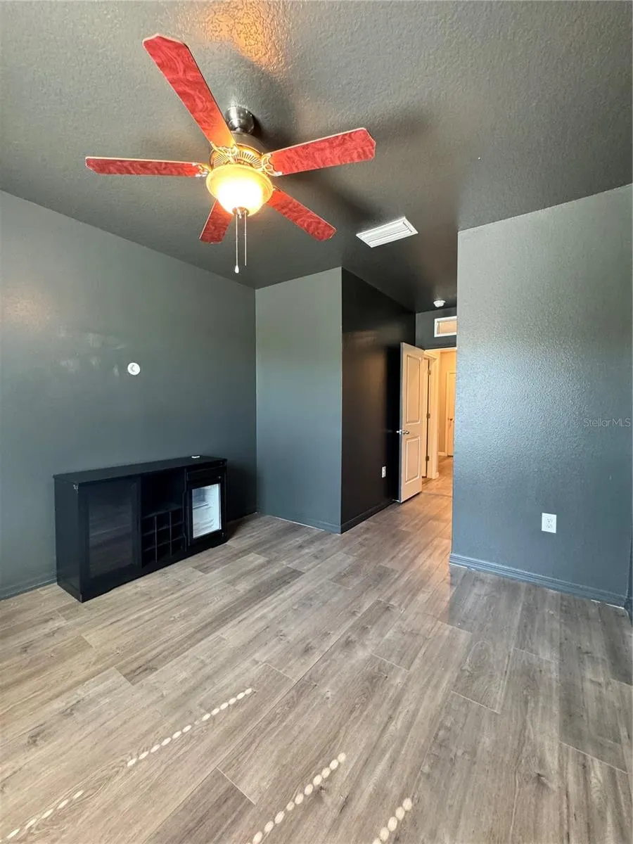 6516 SERENITY FALL LN