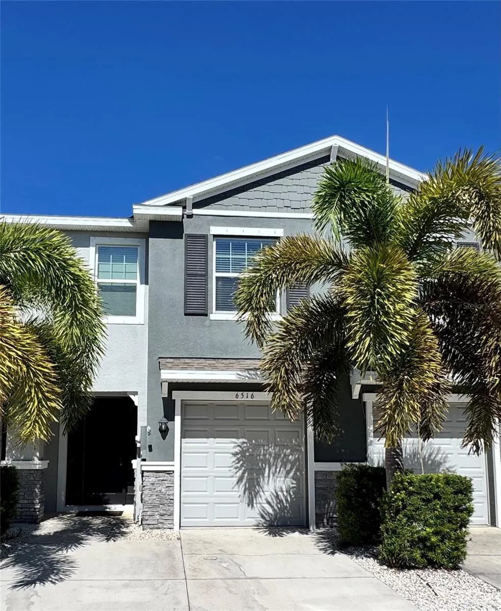 6516 SERENITY FALL LN