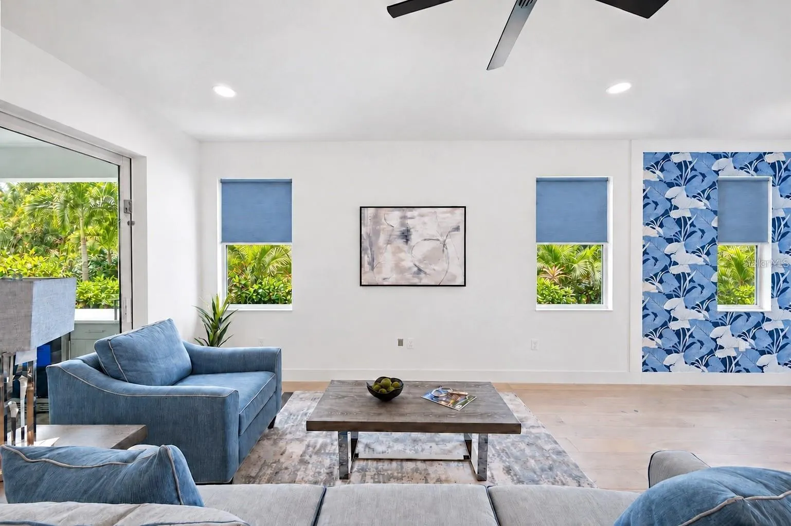 1647 SIESTA DR