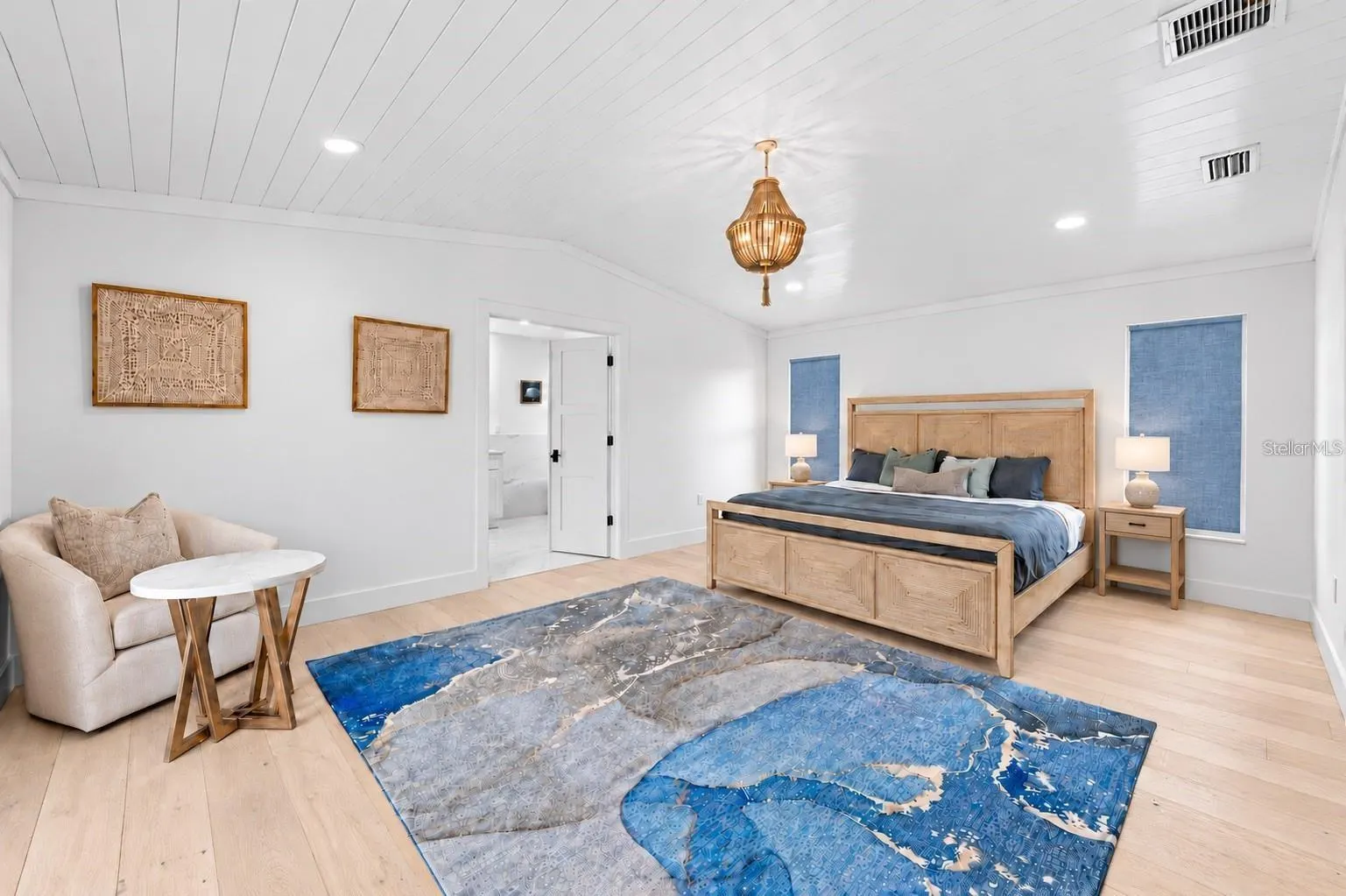 1647 SIESTA DR