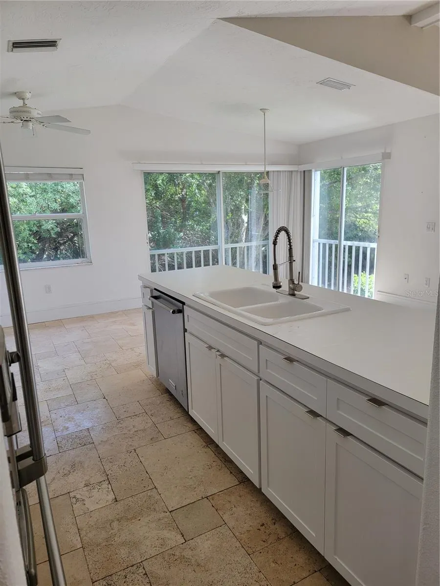 5654 SHEFFIELD GREENE CIR #28 #28