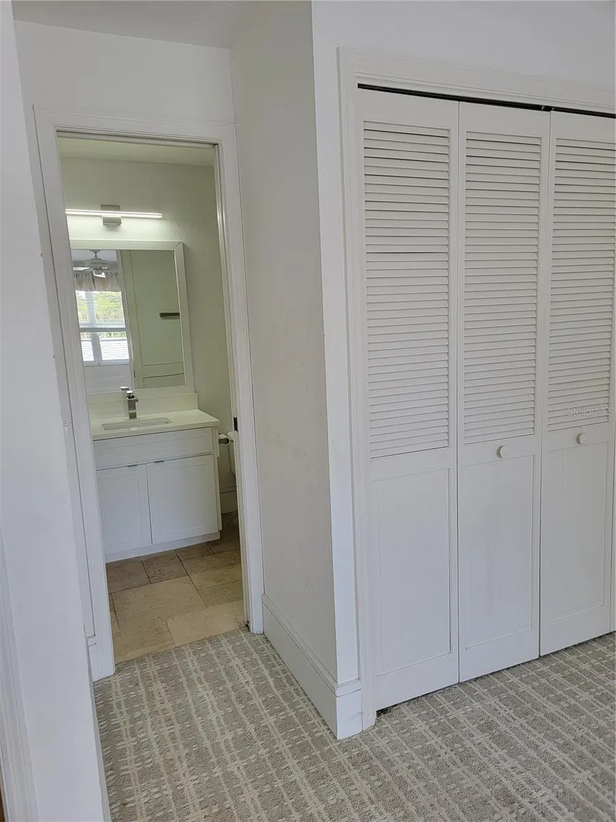 5654 SHEFFIELD GREENE CIR #28 #28