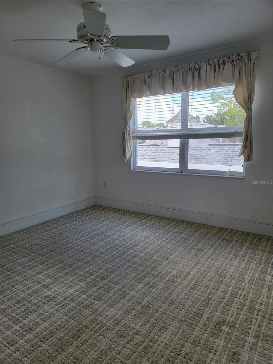 5654 SHEFFIELD GREENE CIR #28 #28